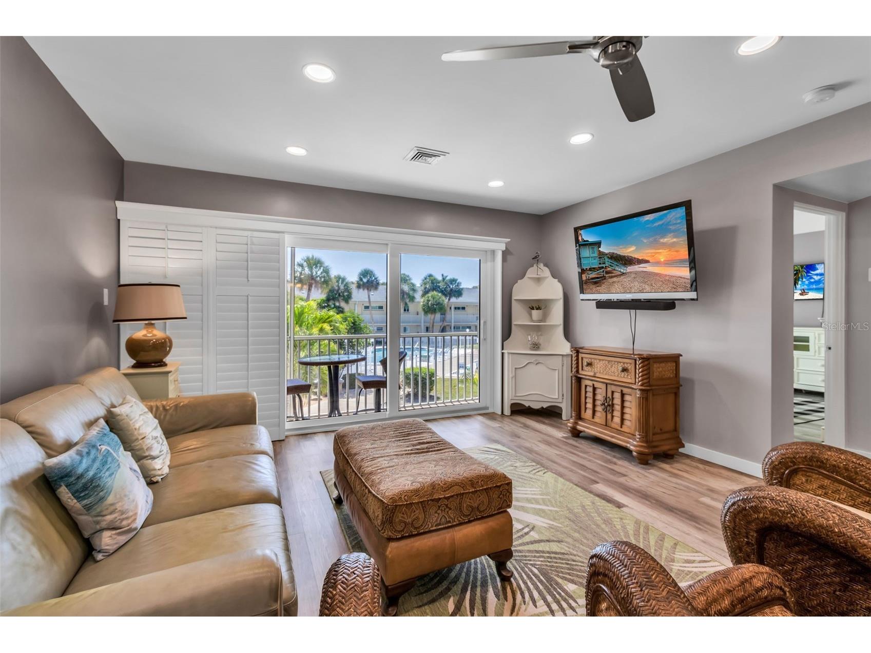 500 S Washington Drive #19B Sarasota FL 34236 A4686209 image13