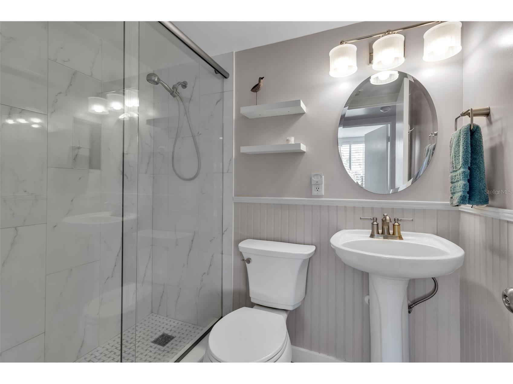 500 S Washington Drive #19B Sarasota FL 34236 A4686209 image22