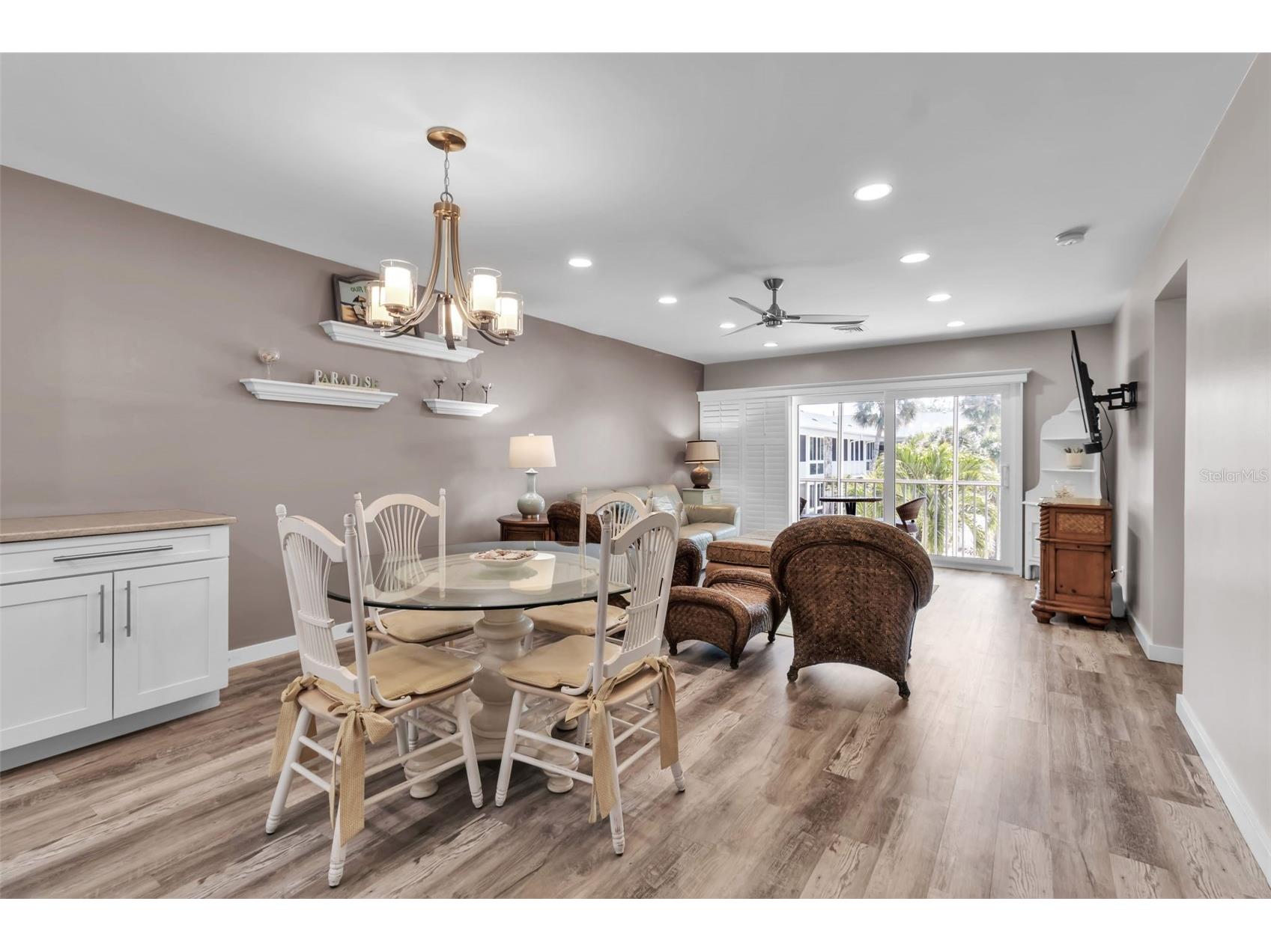 500 S Washington Drive #19B Sarasota FL 34236 A4686209 image6