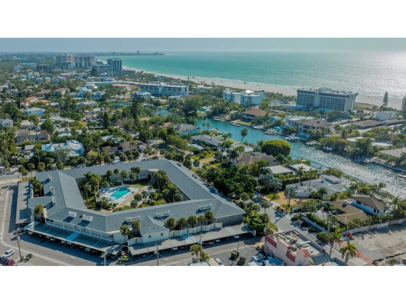 500 S Washington Drive #21B Sarasota FL 34236 A4578913 image1