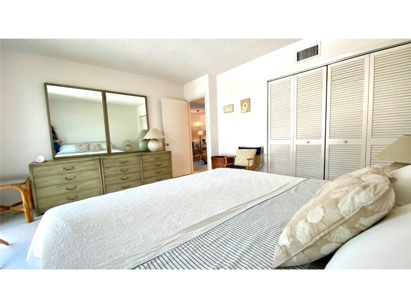 500 S Washington Drive #24B Sarasota FL 34236 A4580435 image20