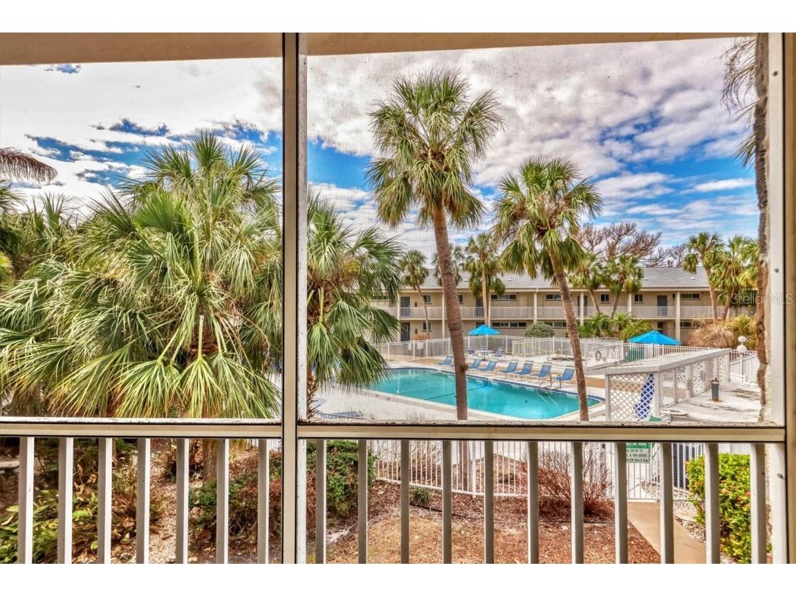 500 S Washington Drive #25B Sarasota FL 34236 A4673359 image3