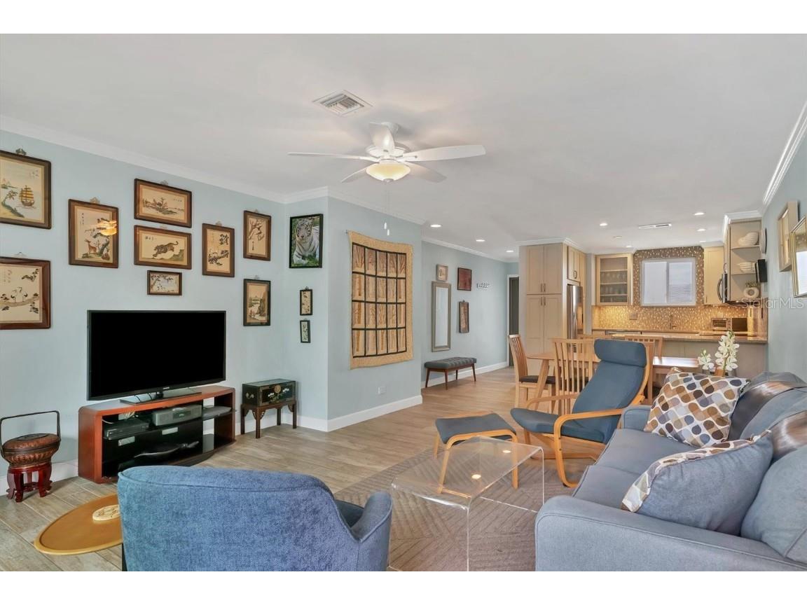 500 S Washington Drive #25B Sarasota FL 34236 A4673359 image7