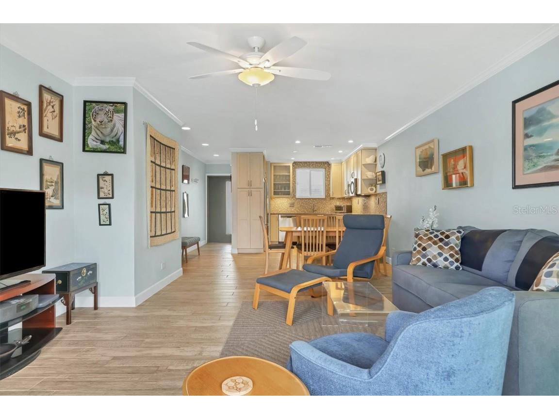 500 S Washington Drive #25B Sarasota FL 34236 A4673359 image9