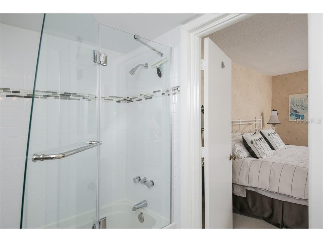 500 S Washington Drive #26B Sarasota FL 34236 A4163904 image22