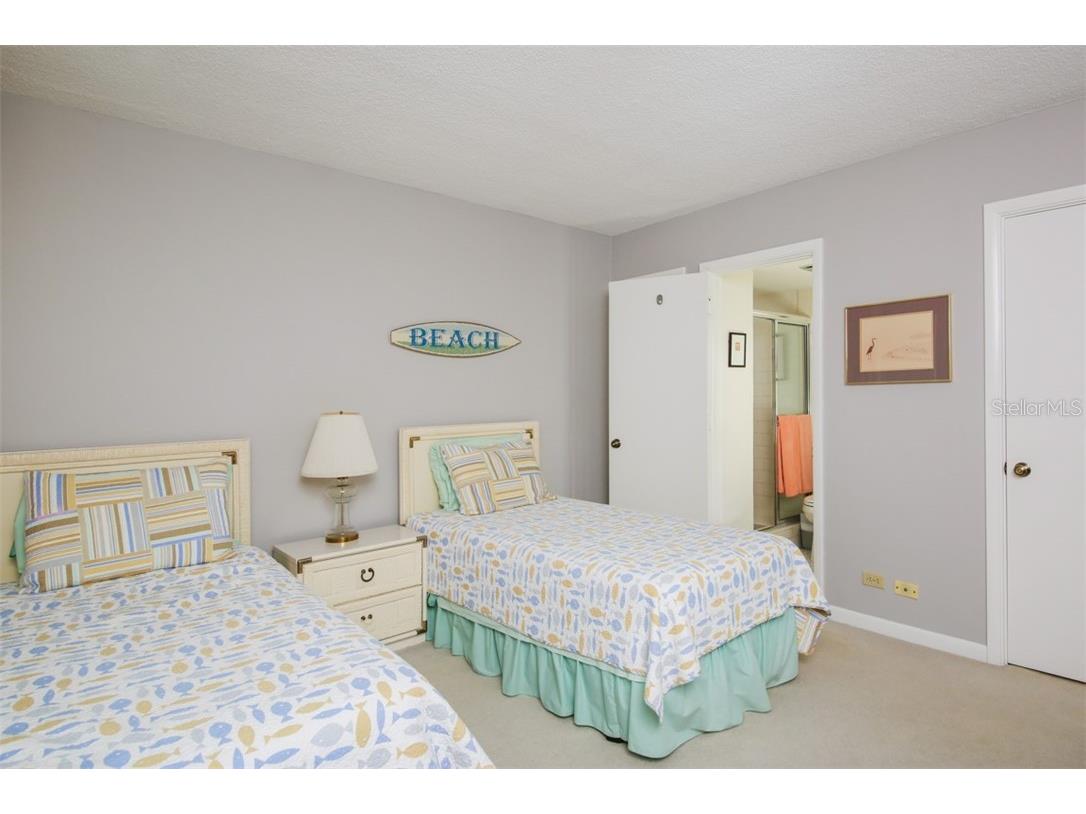 500 S Washington Drive #26B Sarasota FL 34236 A4163904 image24