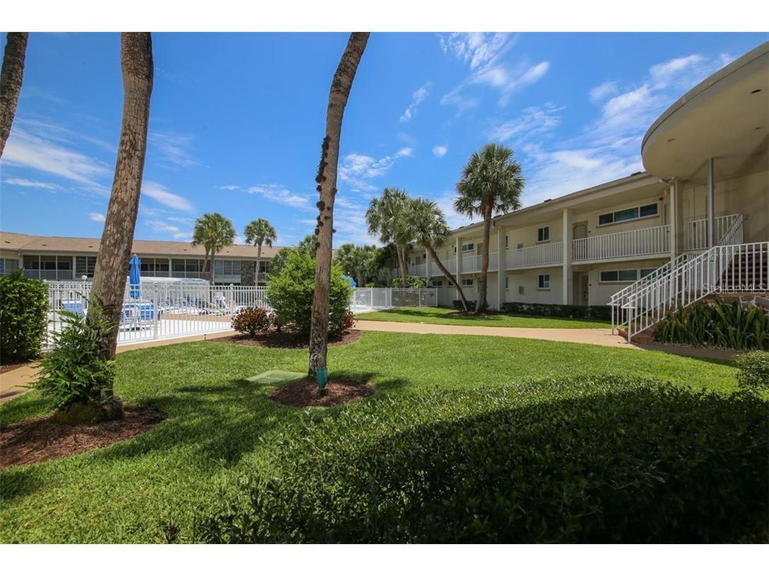 500 S Washington Drive #26B Sarasota FL 34236 A4163904 image3
