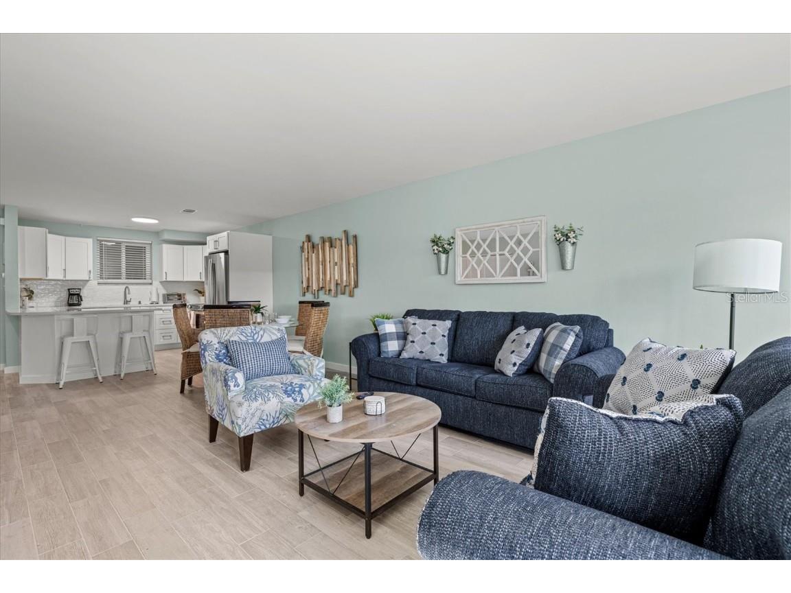 500 S Washington Drive #2A Sarasota FL 34236 A4674762 image11