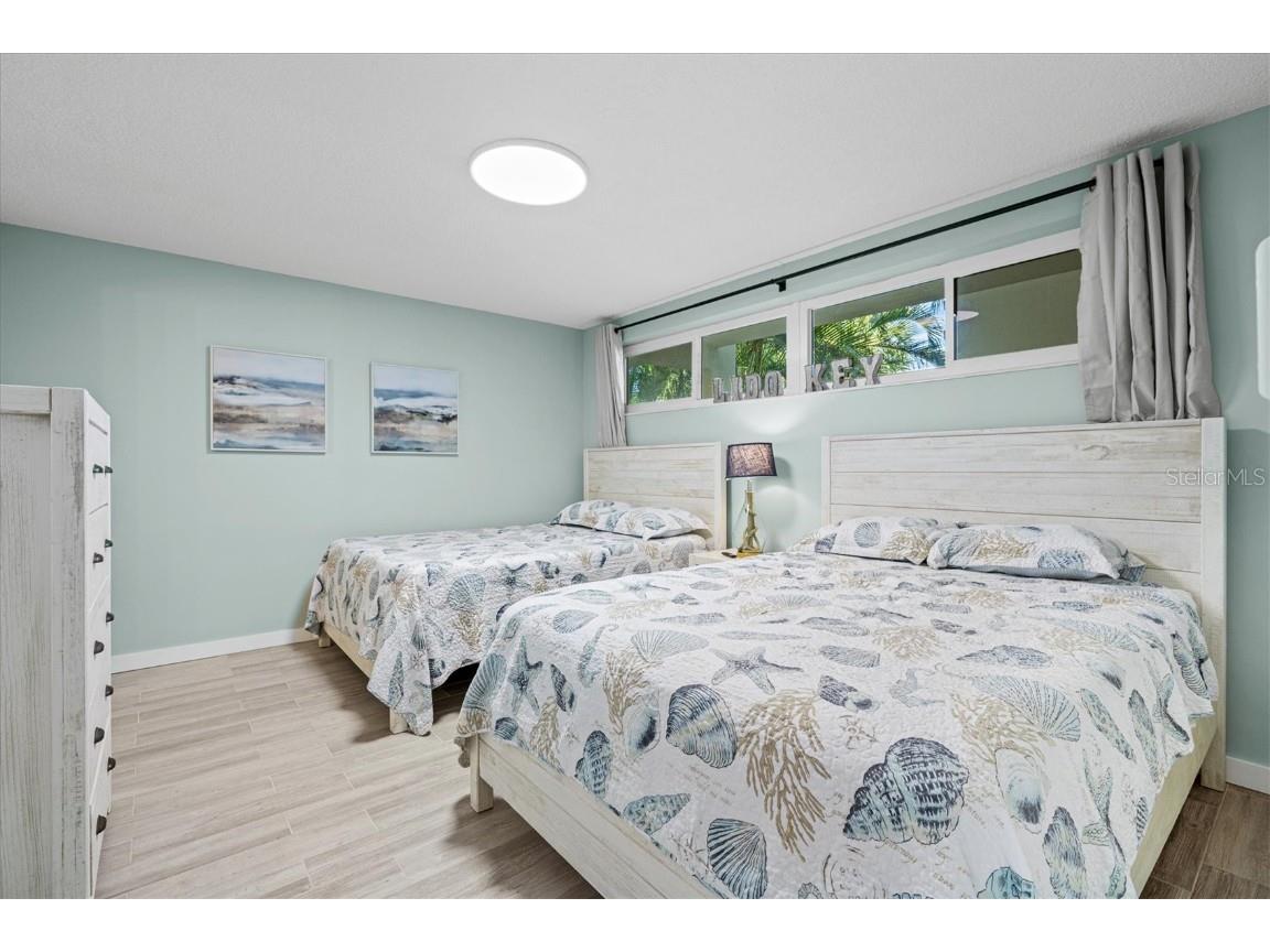 500 S Washington Drive #2A Sarasota FL 34236 A4674762 image18