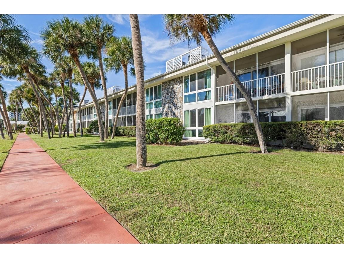 500 S Washington Drive #2A Sarasota FL 34236 A4674762 image28