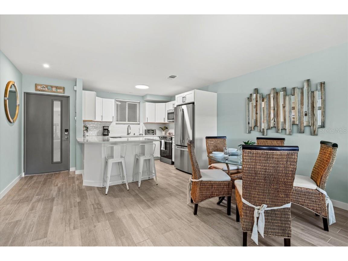 500 S Washington Drive #2A Sarasota FL 34236 A4674762 image6