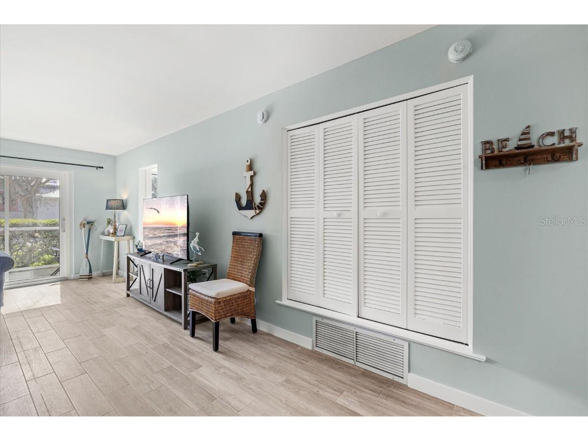 500 S Washington Drive #2A Sarasota FL 34236 A4674762 image7