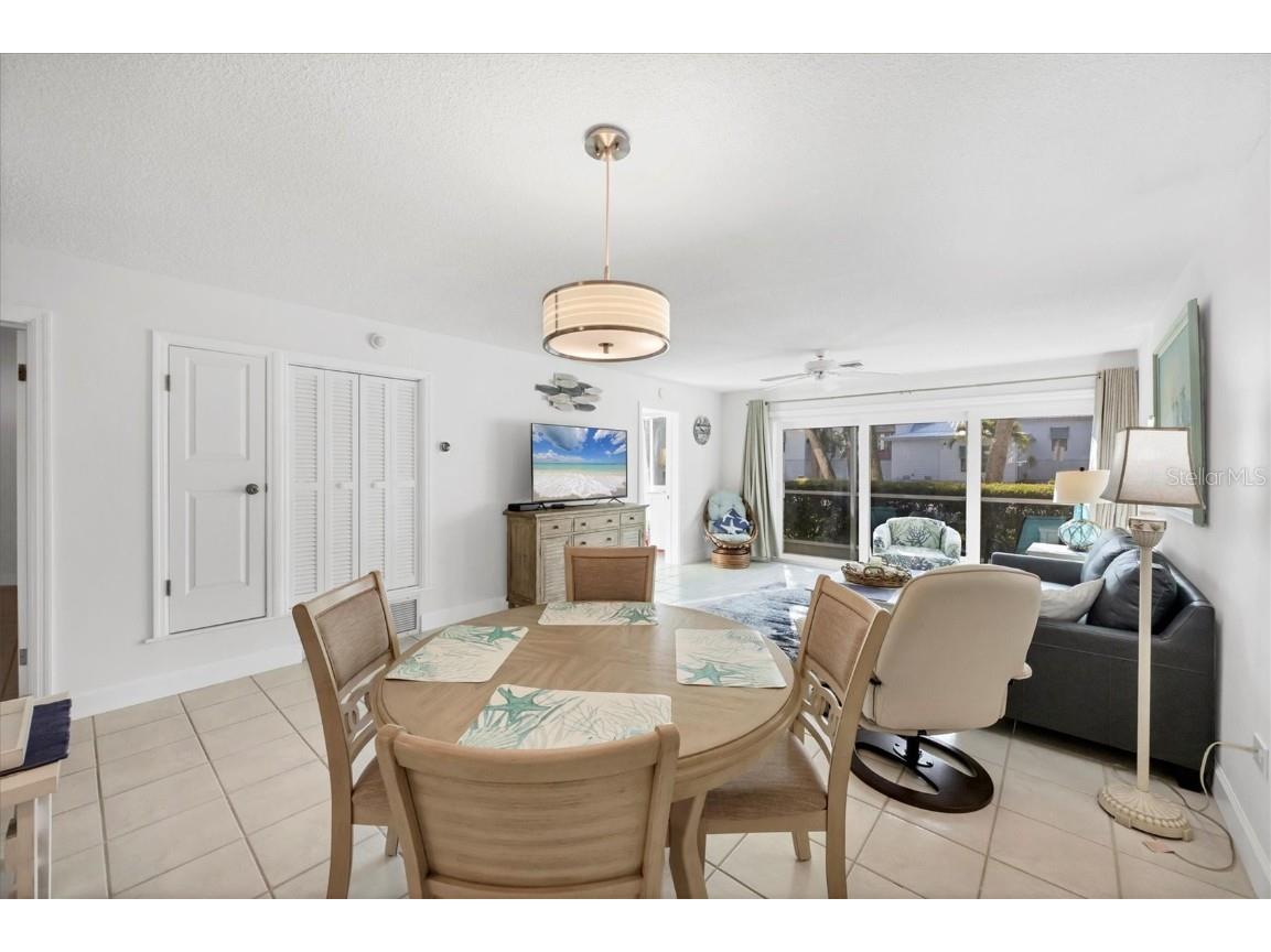 500 S Washington Drive #3A Sarasota FL 34236 A4670508 image11