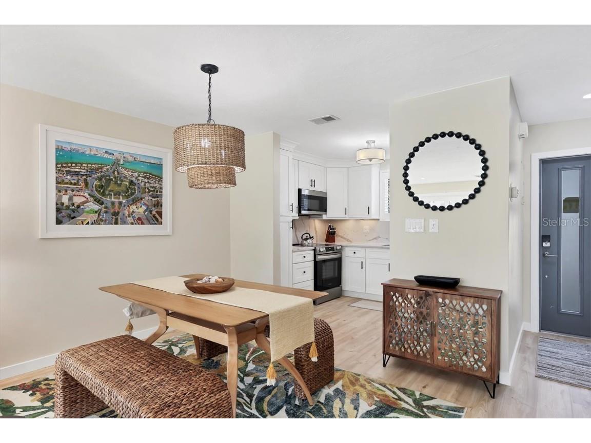 500 S Washington Drive #5A Sarasota FL 34236 A4673702 image14