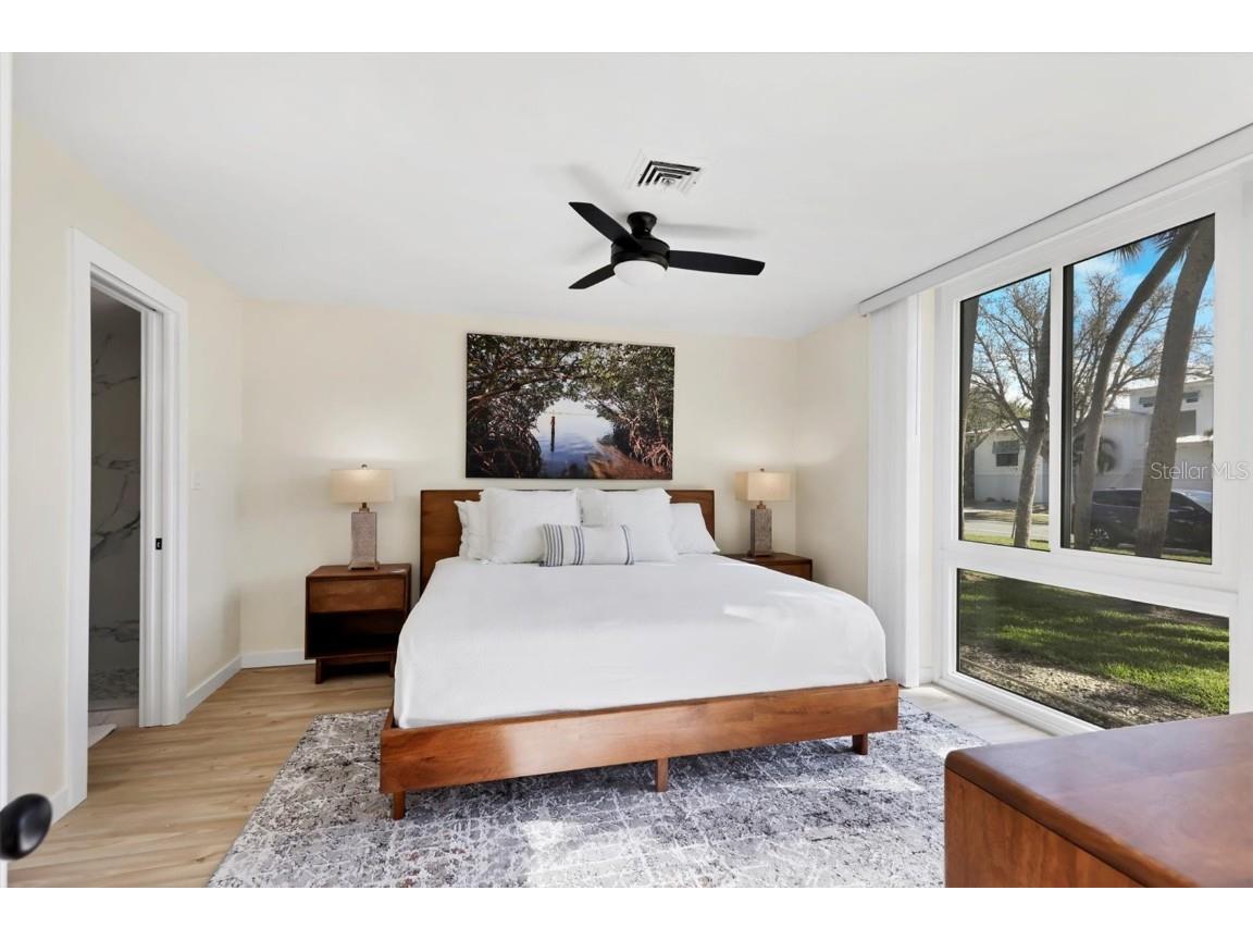 500 S Washington Drive #5A Sarasota FL 34236 A4673702 image16