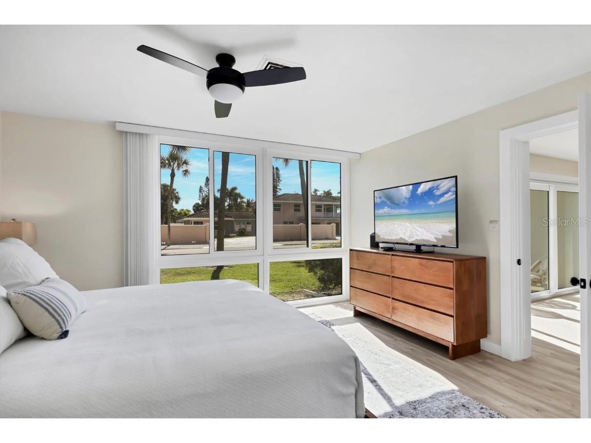 500 S Washington Drive #5A Sarasota FL 34236 A4673702 image18