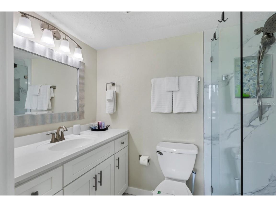 500 S Washington Drive #5A Sarasota FL 34236 A4673702 image19