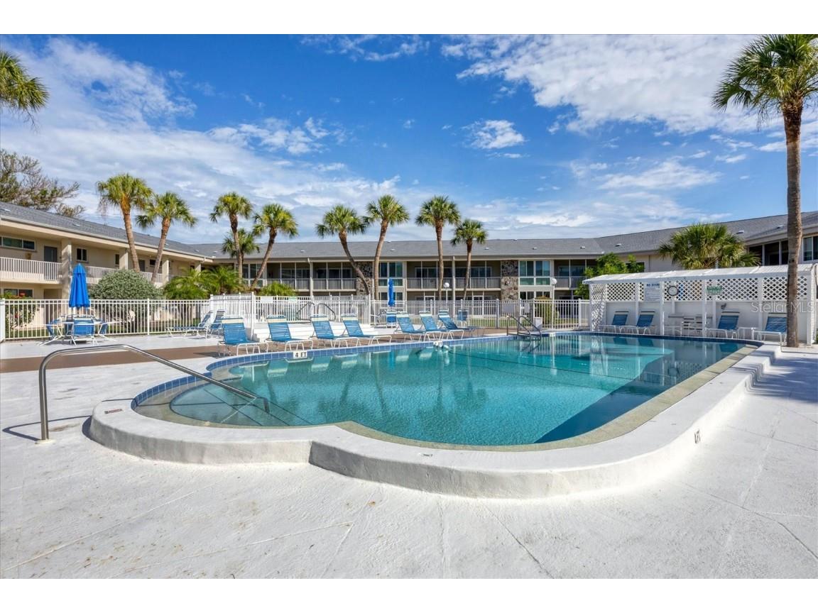 500 S Washington Drive #5A Sarasota FL 34236 A4673702 image26
