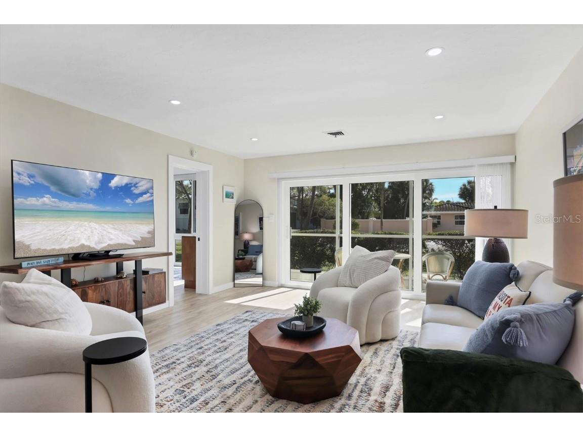 500 S Washington Drive #5A Sarasota FL 34236 A4673702 image6