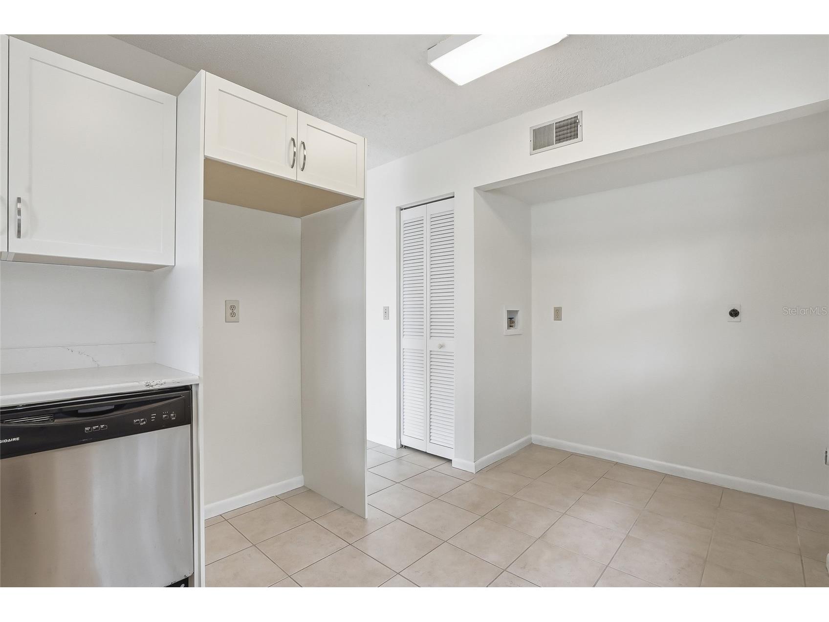 500 Santa Cruz Place NE #D Saint Petersburg FL 33703 TB8496391 image10