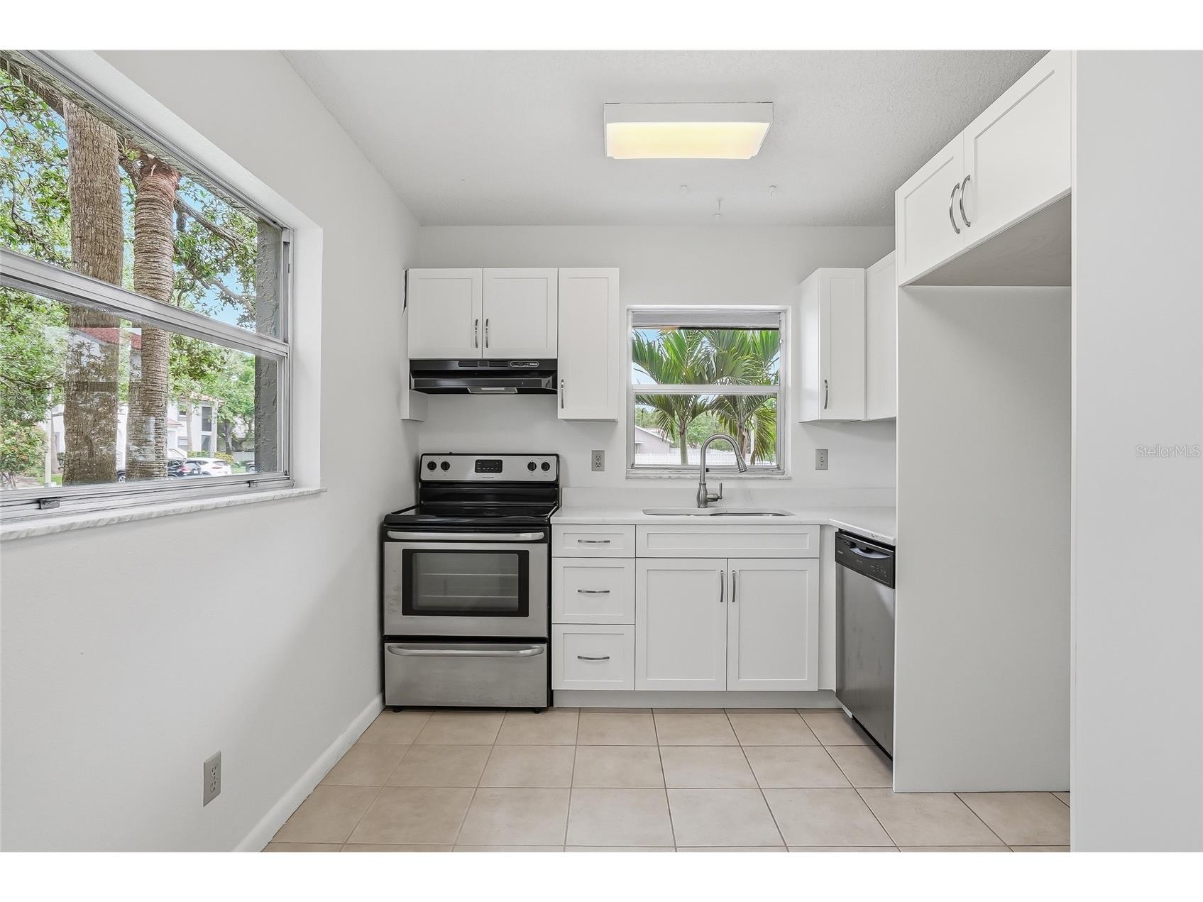 500 Santa Cruz Place NE #D Saint Petersburg FL 33703 TB8496391 image8