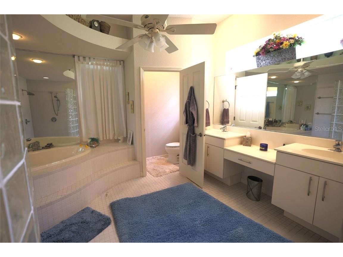 500 Suffolk Circle Nokomis FL 34275 A4662957 image19