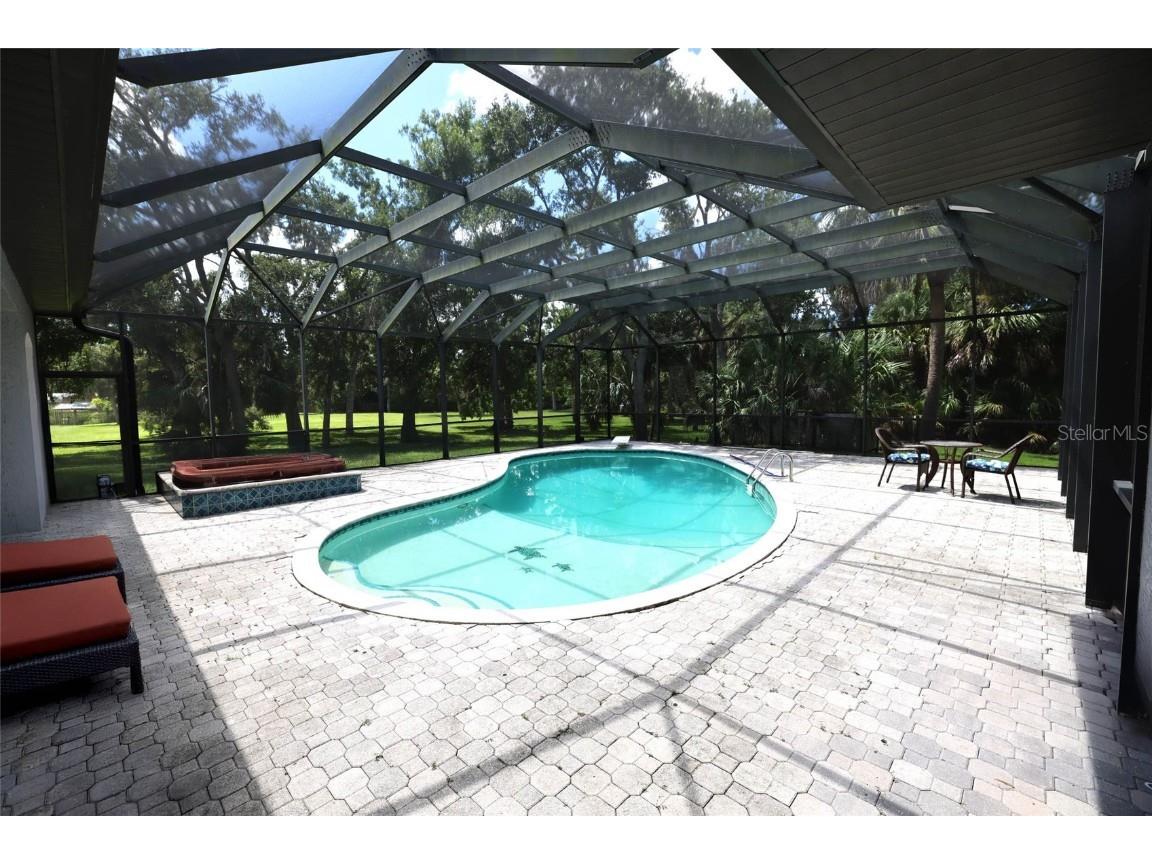 500 Suffolk Circle Nokomis FL 34275 A4662957 image28