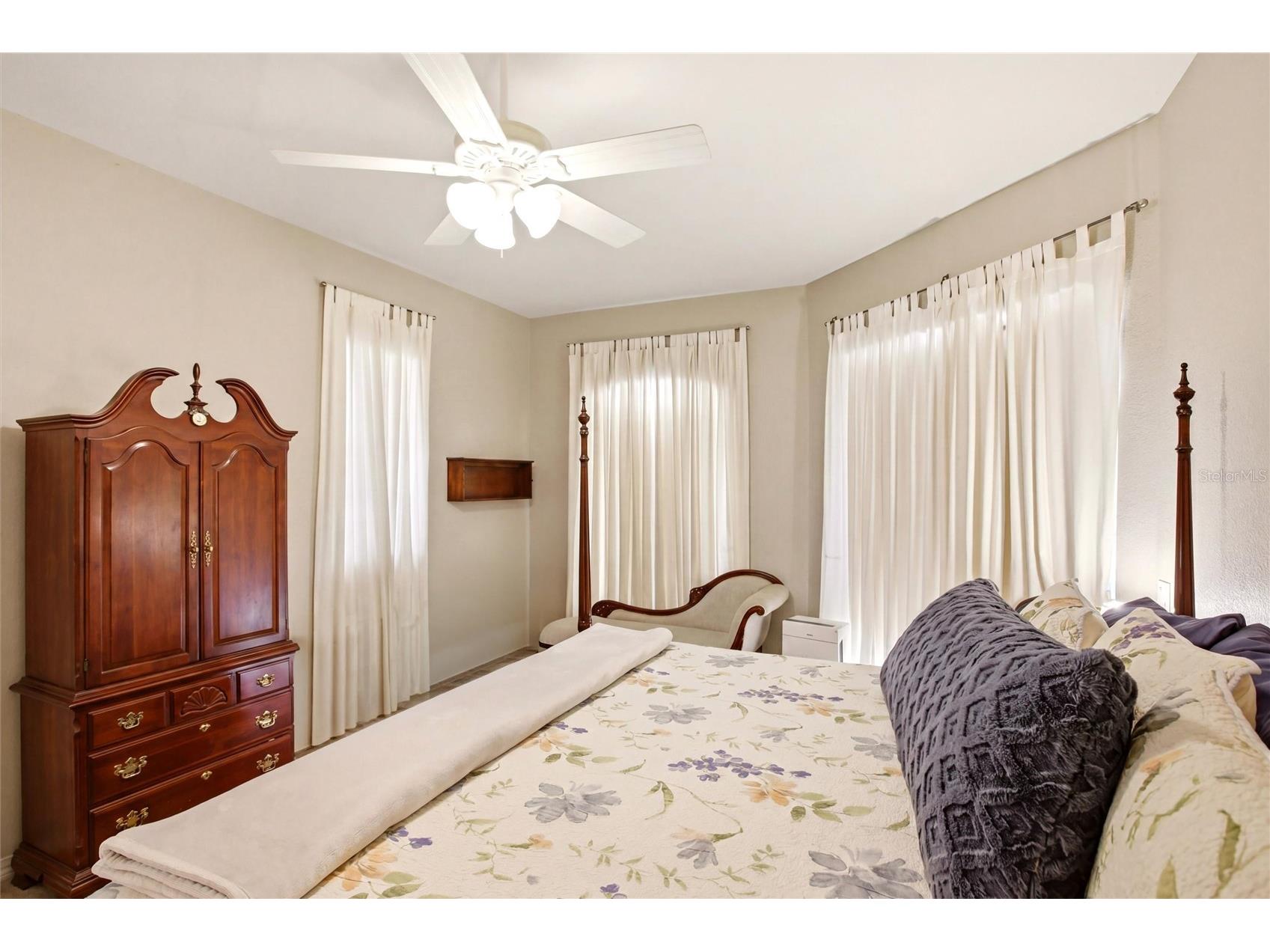 500 Suffolk Circle Nokomis FL 34275 A4690870 image22