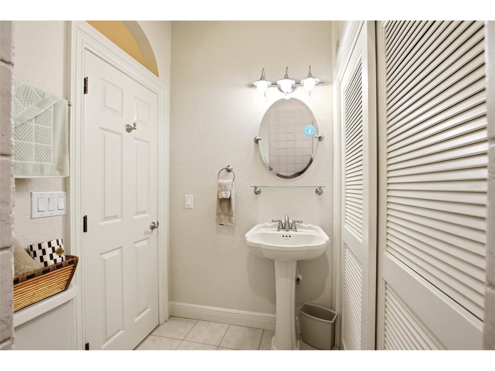 500 Suffolk Circle Nokomis FL 34275 A4690870 image34