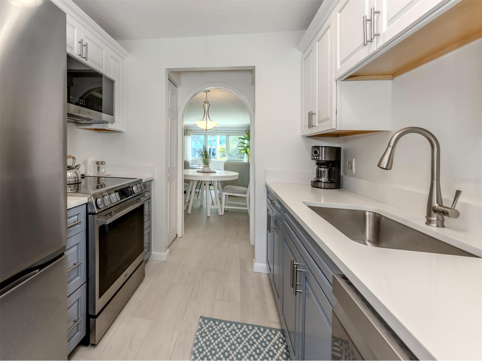 500 The Esplanade N #102 Venice FL 34285 N6142732 image13