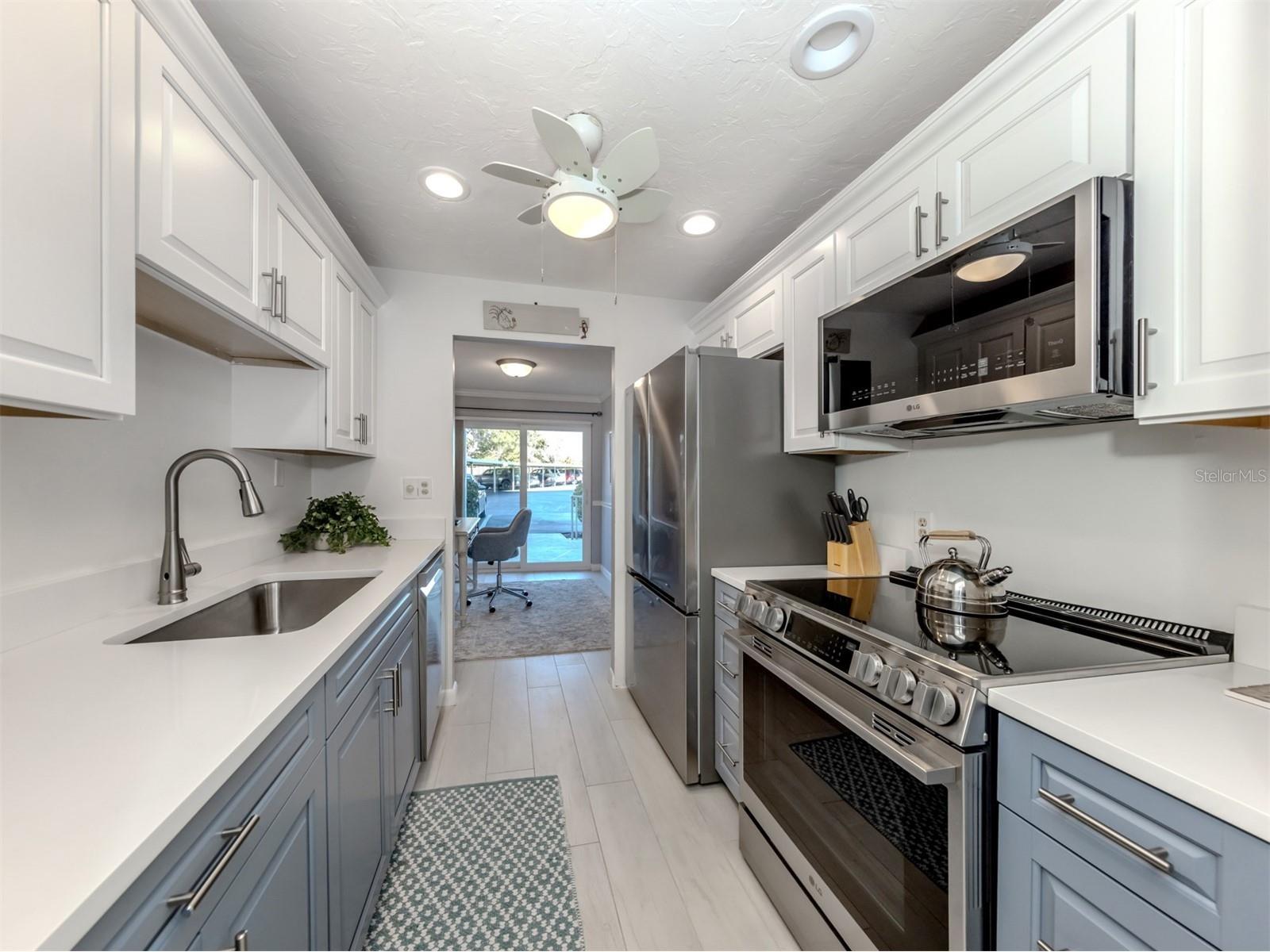 500 The Esplanade N #102 Venice FL 34285 N6142732 image4