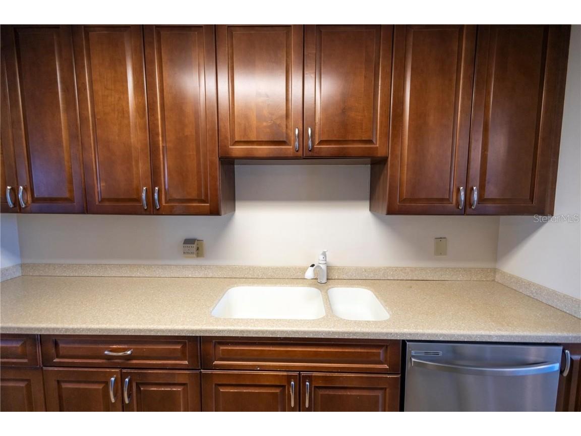 500 The Esplanade N #306 Venice FL 34285 N6141593 image7