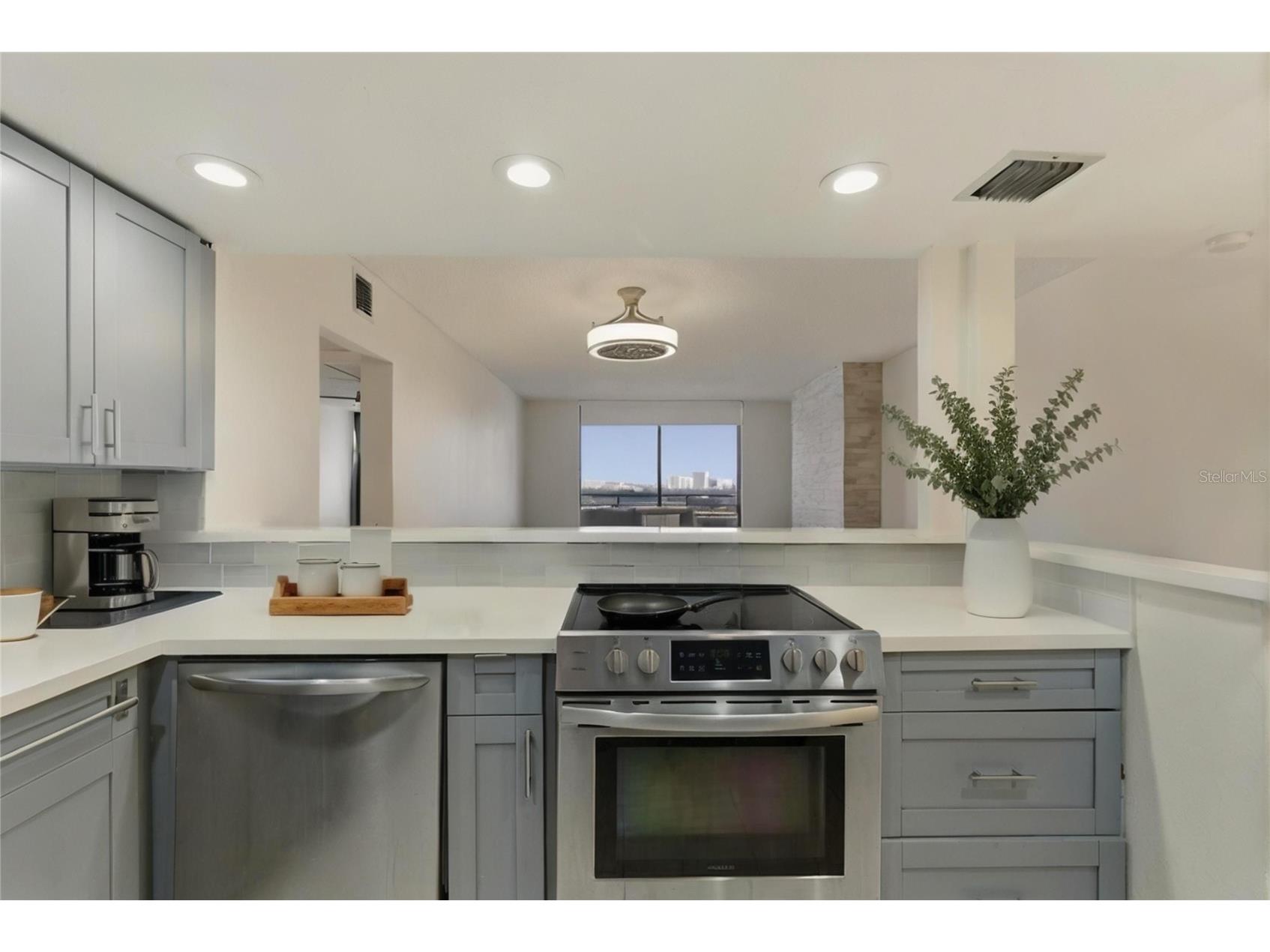 500 Three Islands Boulevard #1008 Hallandale Beach FL 33009 TB8507851 image4