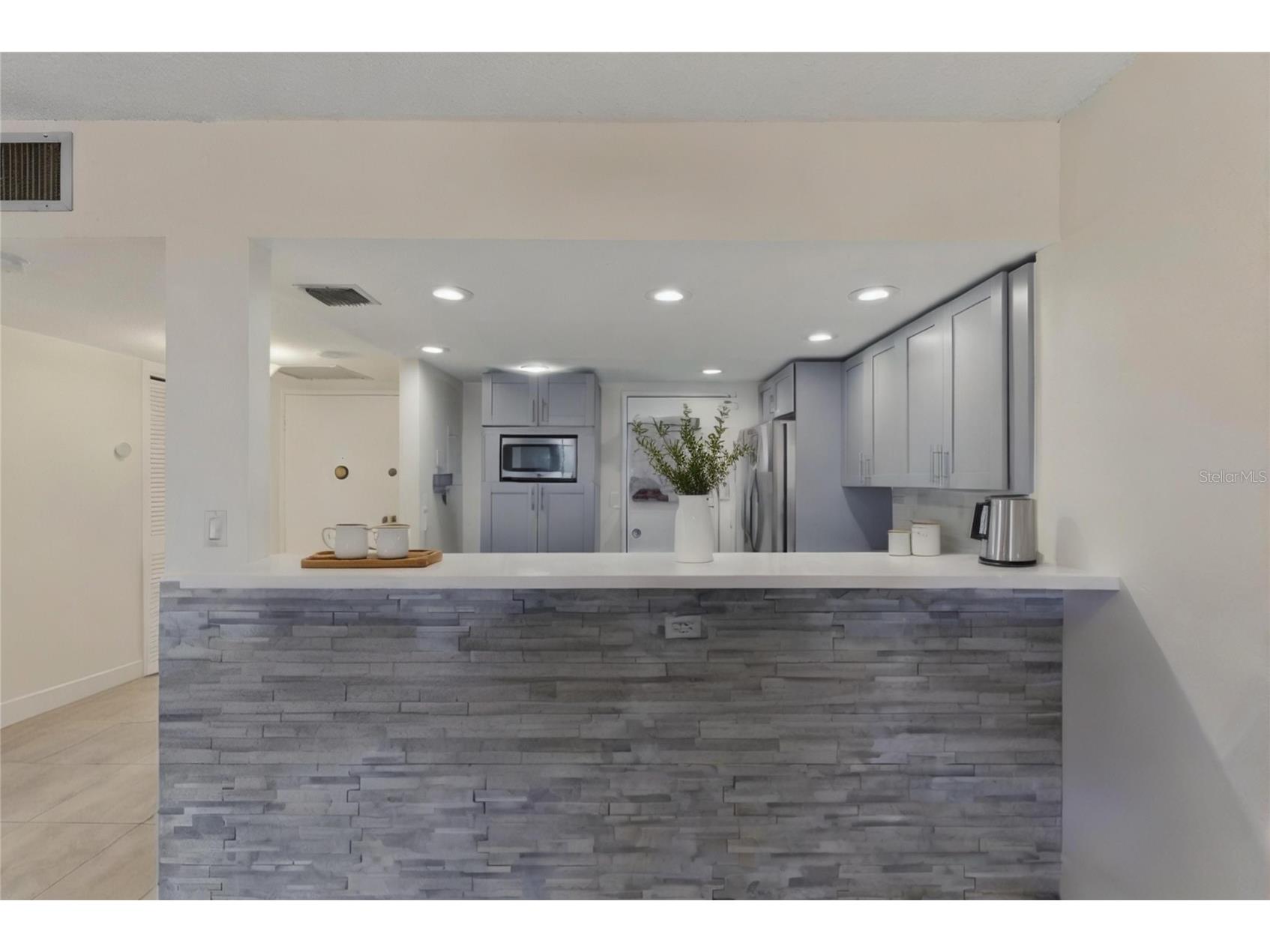 500 Three Islands Boulevard #1008 Hallandale Beach FL 33009 TB8507851 image8