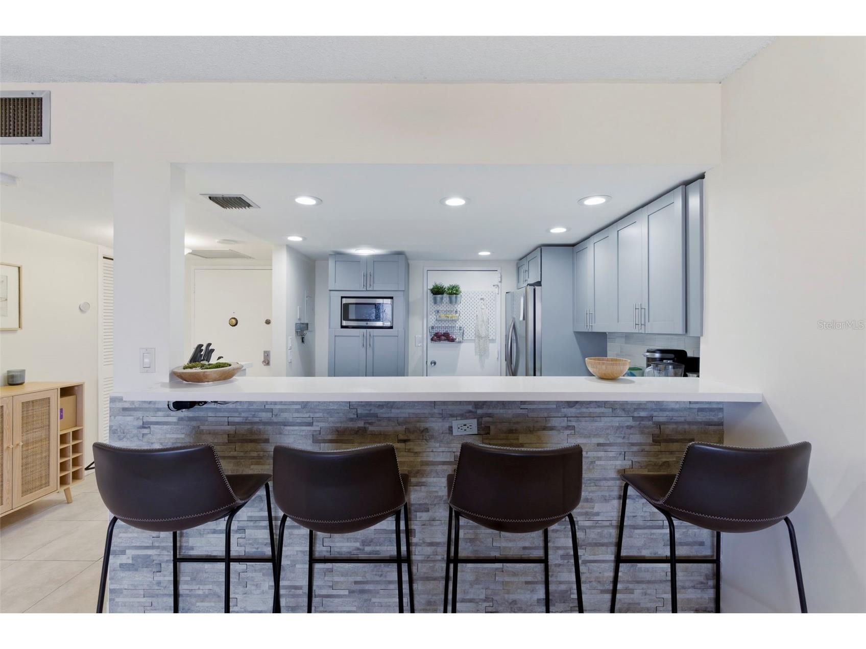 500 Three Islands Boulevard #1008 Hallandale Beach FL 33009 TB8507851 image9