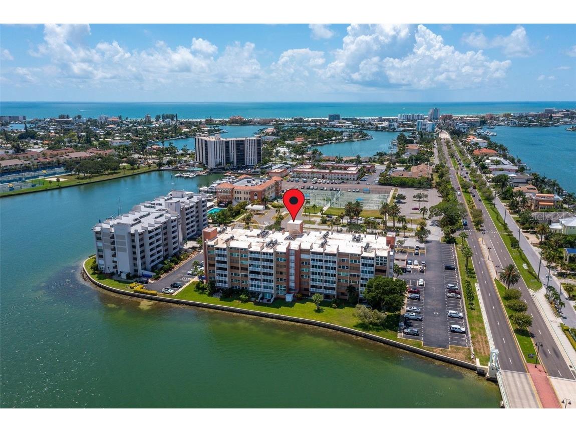 500 Treasure Island Causeway #306 Treasure Island FL 33706 - BOCA CIEGA BAY U8211464 image1