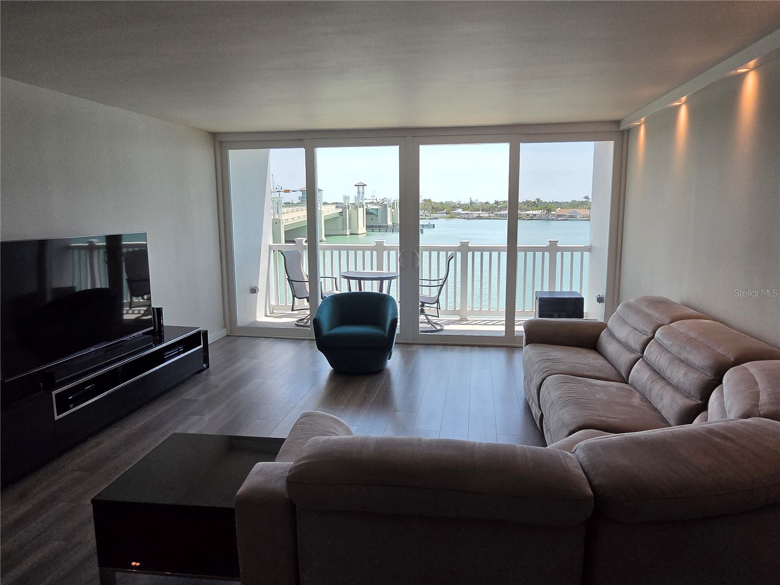 500 Treasure Island Causeway #307 Treasure Island FL 33706 TB8501996 image17