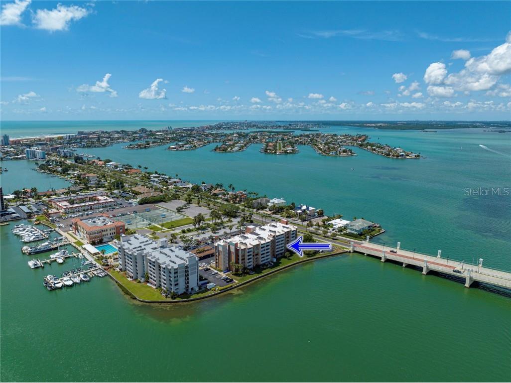 500 Treasure Island Causeway #308 Treasure Island FL 33706 - BOCA CIEGA BAY O6108717 image1