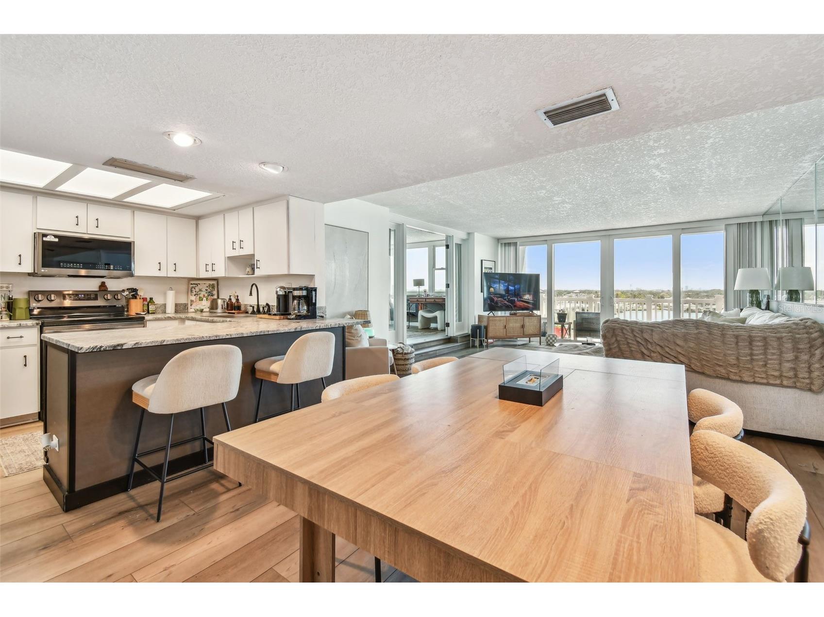 500 Treasure Island Causeway #607 Saint Petersburg FL 33706 TB8526247 image20
