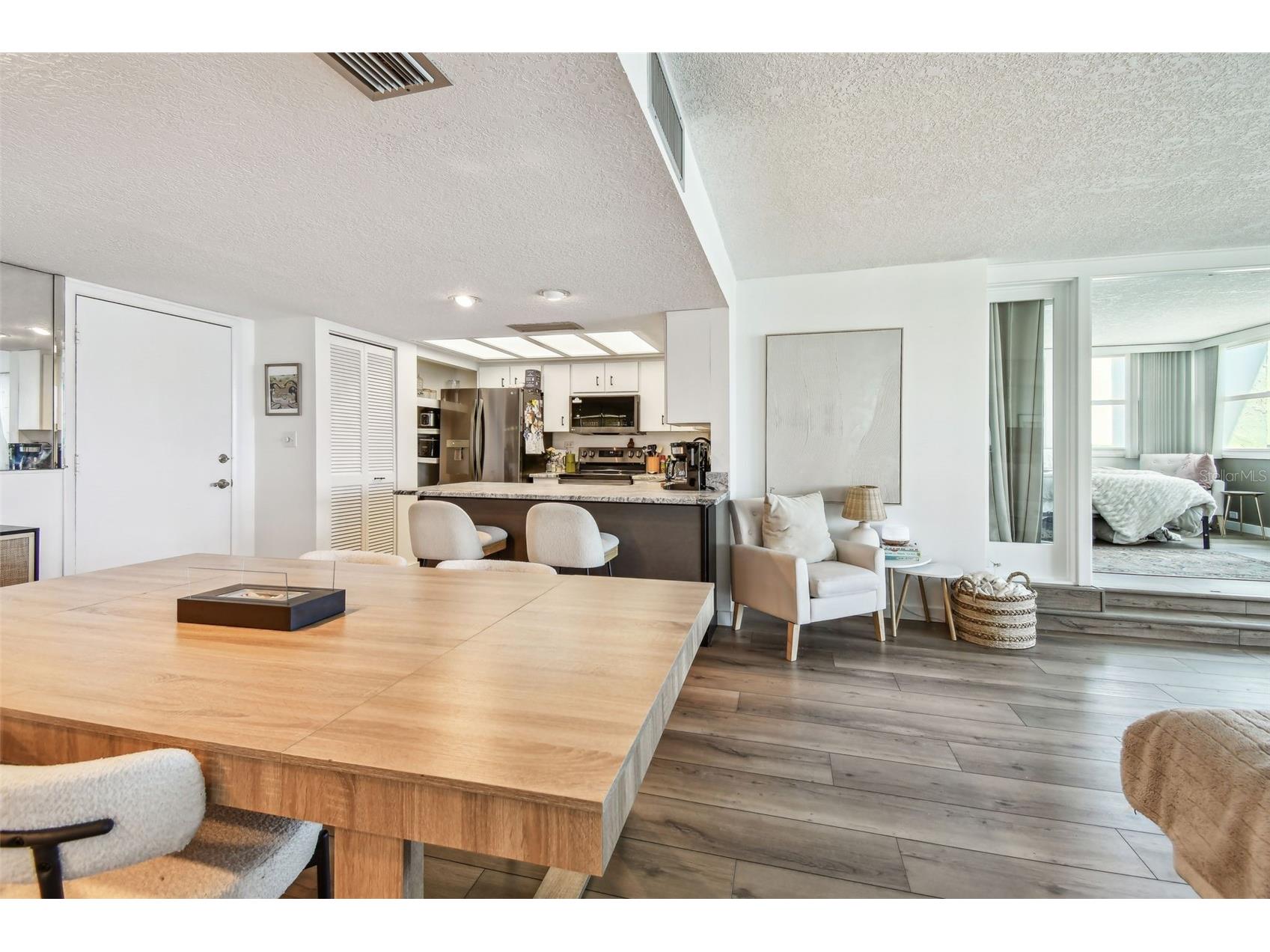 500 Treasure Island Causeway #607 Saint Petersburg FL 33706 TB8526247 image23