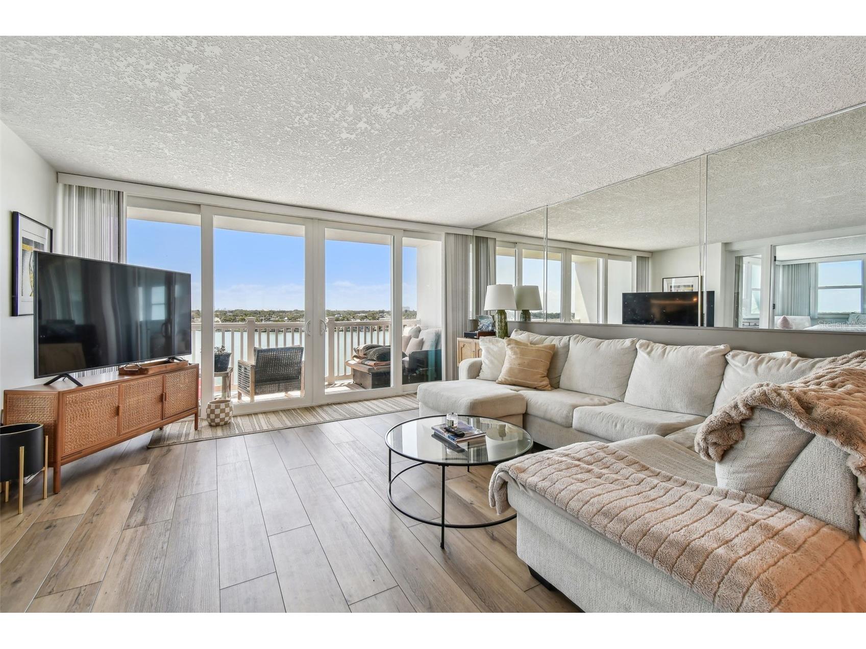 500 Treasure Island Causeway #607 Saint Petersburg FL 33706 TB8526247 image34