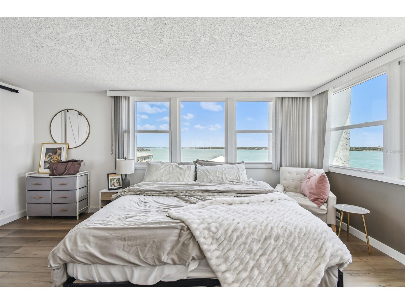 500 Treasure Island Causeway #607 Saint Petersburg FL 33706 TB8526247 image39