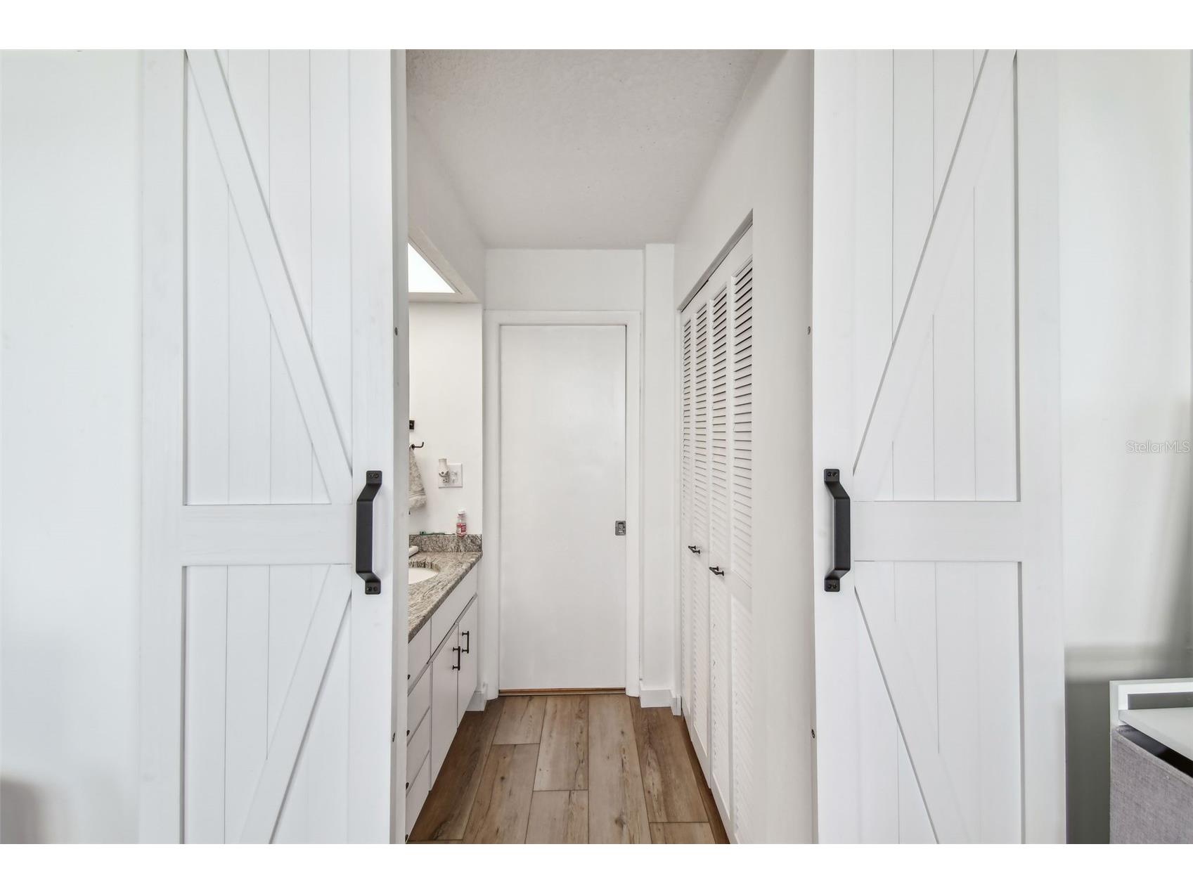 500 Treasure Island Causeway #607 Saint Petersburg FL 33706 TB8526247 image45