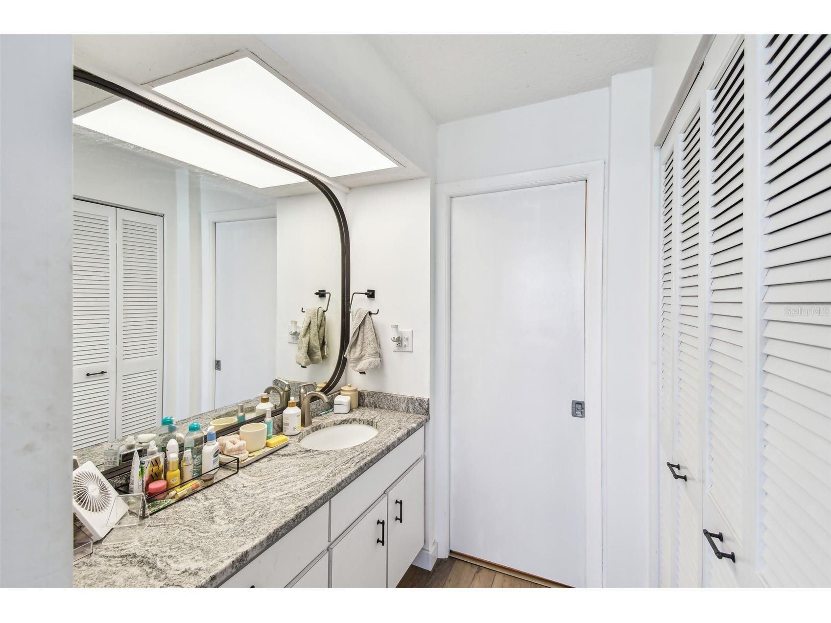 500 Treasure Island Causeway #607 Saint Petersburg FL 33706 TB8526247 image46