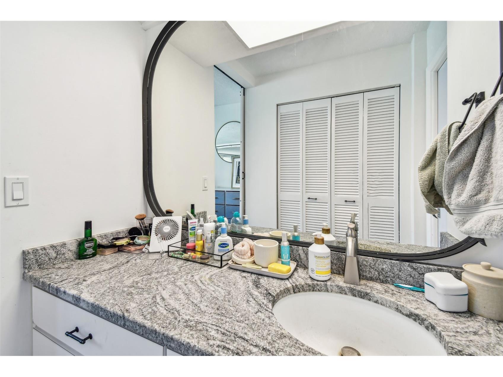 500 Treasure Island Causeway #607 Saint Petersburg FL 33706 TB8526247 image47