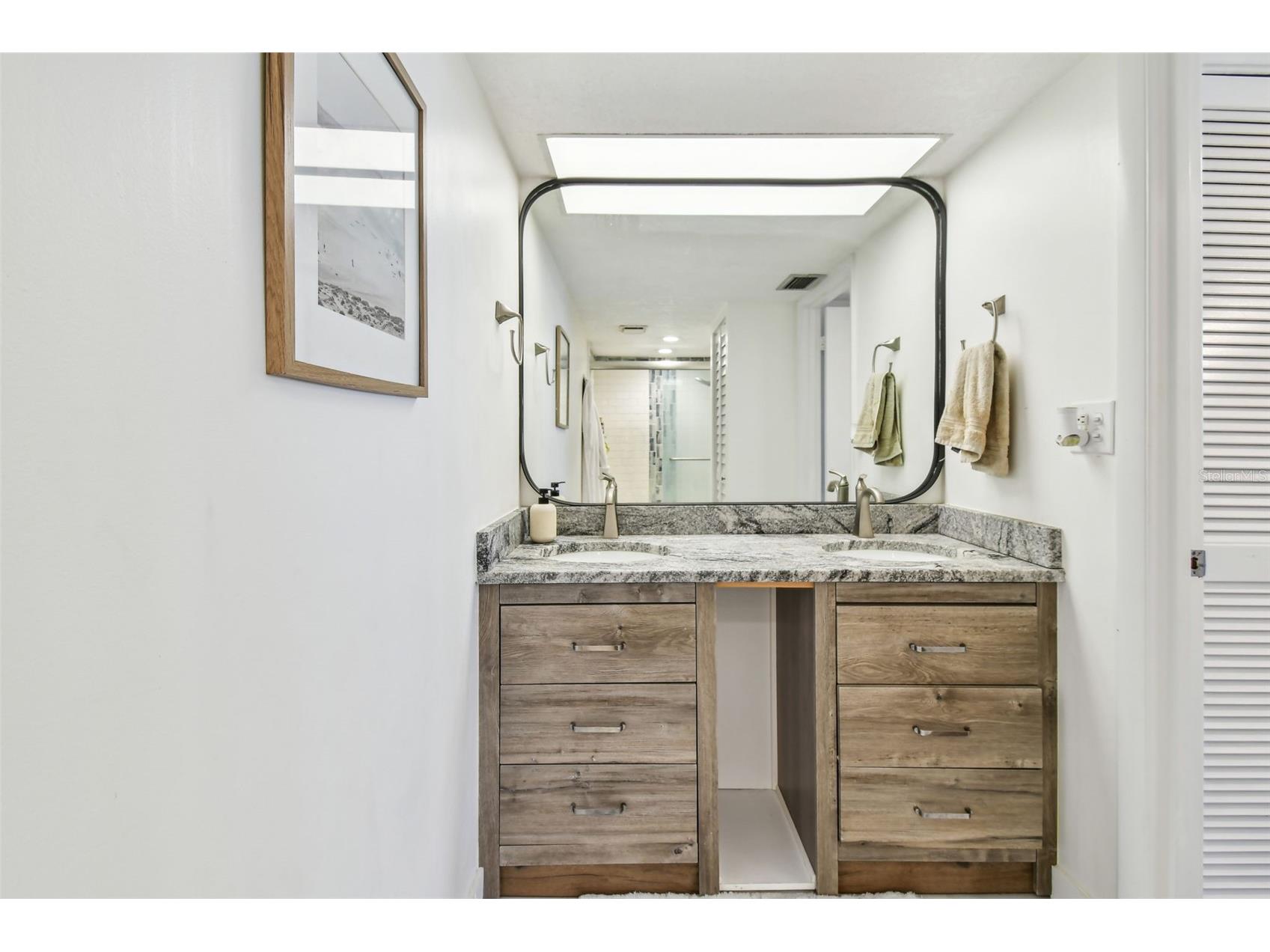 500 Treasure Island Causeway #607 Saint Petersburg FL 33706 TB8526247 image58