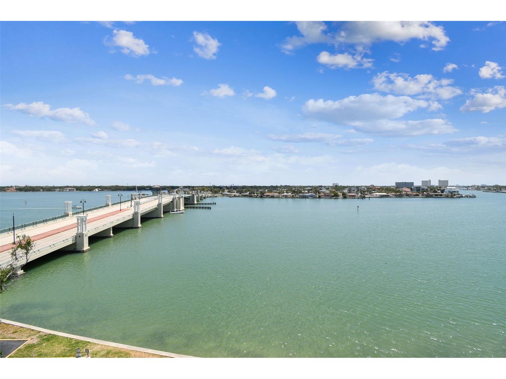 500 Treasure Island Causeway #607 Saint Petersburg FL 33706 TB8526247 image64