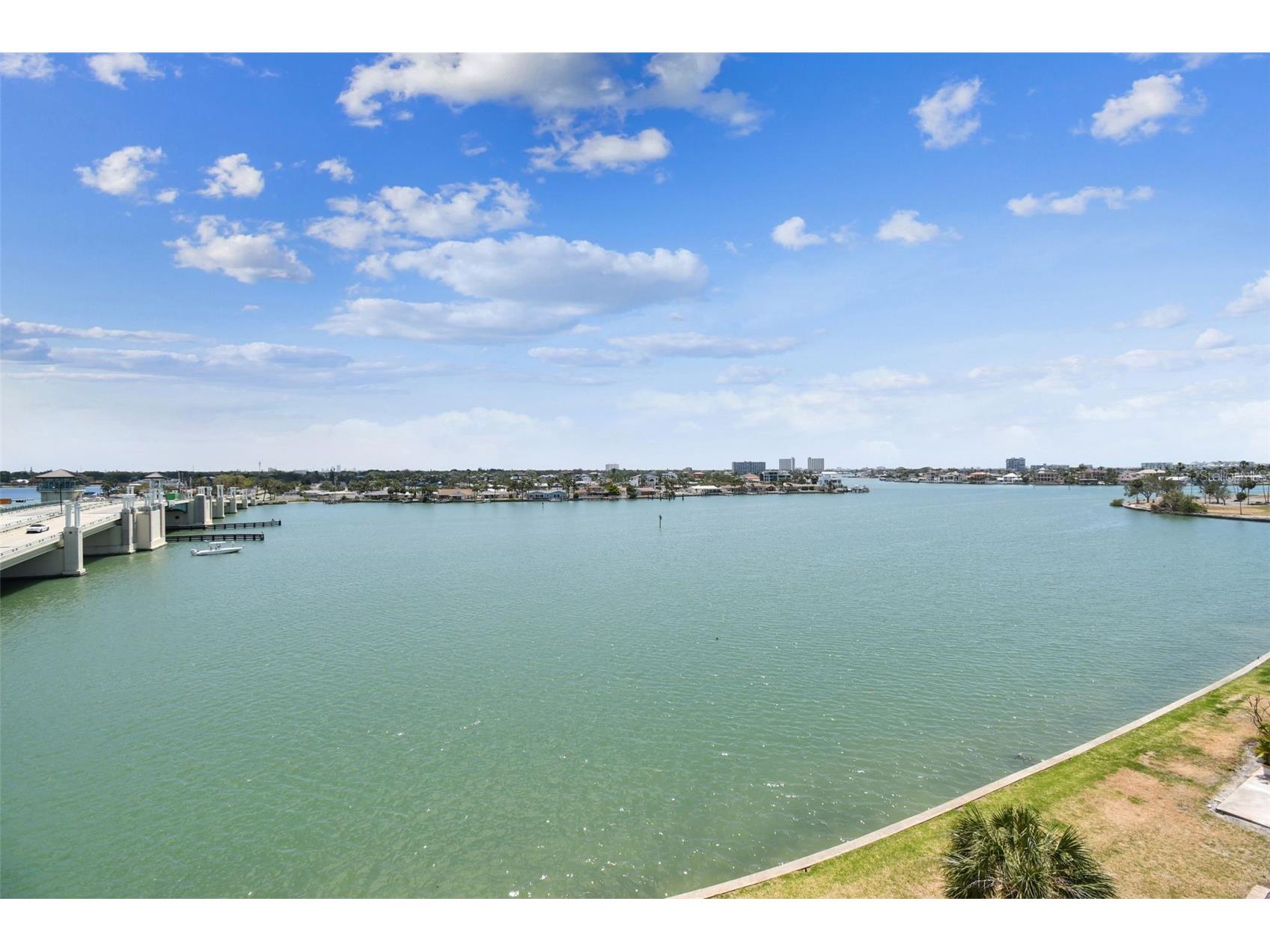 500 Treasure Island Causeway #607 Saint Petersburg FL 33706 TB8526247 image65
