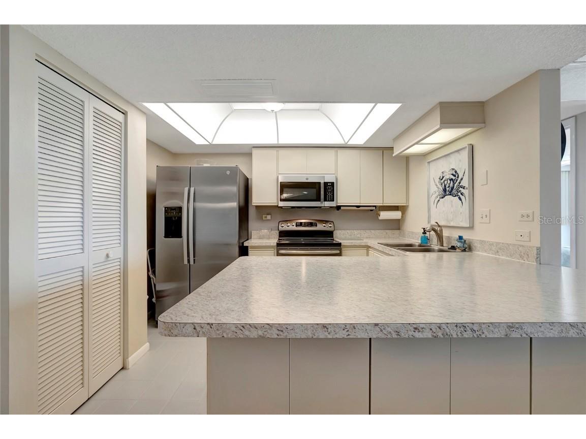 500 Treasure Island Cswy #501 Treasure Island FL 33706 TB8456787 image7