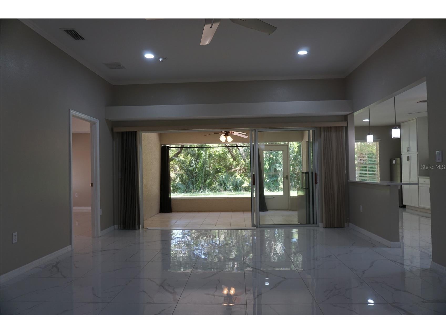 500 Vista Oaks Way Davenport FL 33837 S5147120 image2